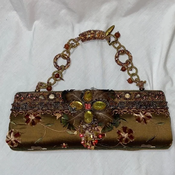 RARE HTF Like new Mary Frances Vintage Jeweled & Beaded feathers Clutch - Picture 3 of 16